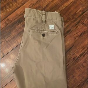 American Eagle khakis. Flex. 30x36.
